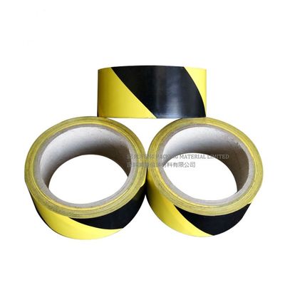 เกรดวิศวกรรม 3mm-1200mm Heavy Duty Floor Marking Tape, เทปสีเหลืองสำหรับทำเครื่องหมายพื้นสำหรับป้ายเตือนการจราจร